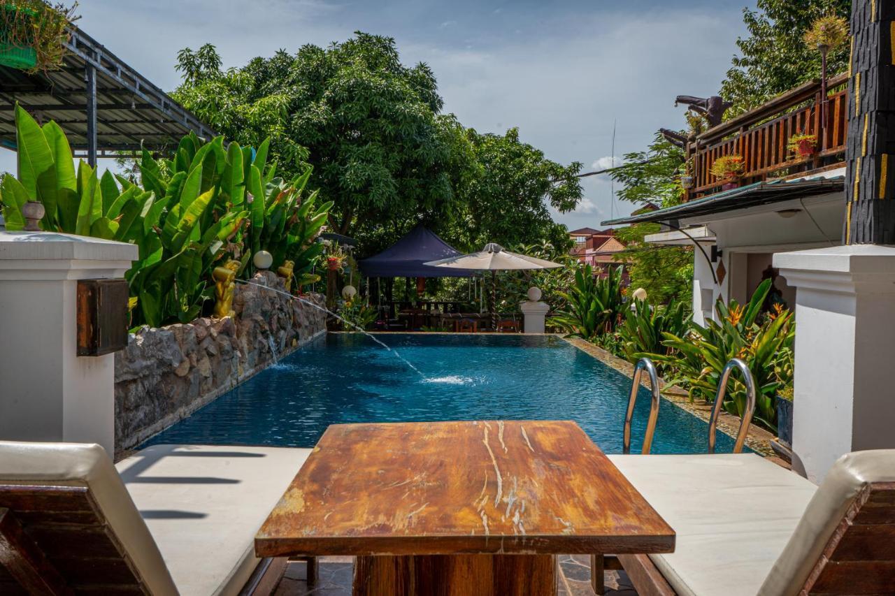Antonios Villa Hotel Siem Reap Exterior photo